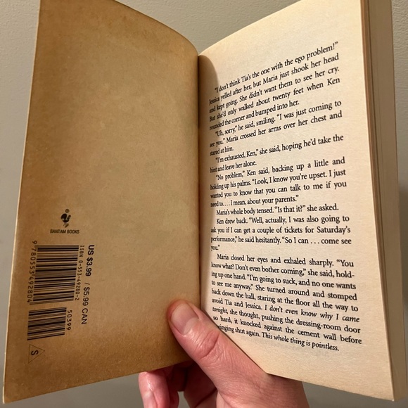 Sweet Valley High SVH Senior Year Vintage Book Francine Pascal #8 Maria Who? - Picture 6 of 8